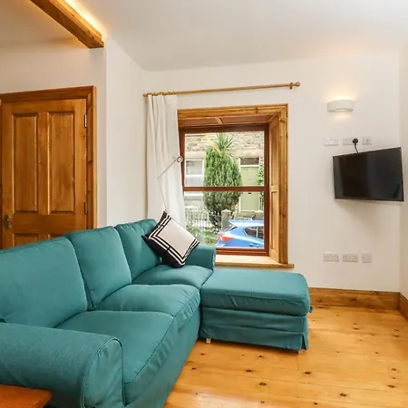 1 Chews Отель *