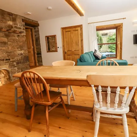 Отель 1 Chews *