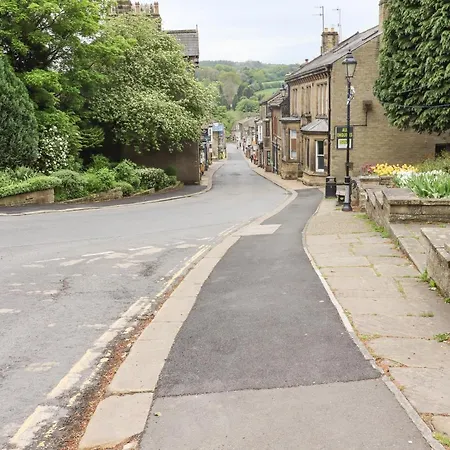 Отель 1 Chews Харрогейт